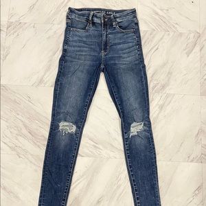American Eagle Super High Rise Jeans Size 2